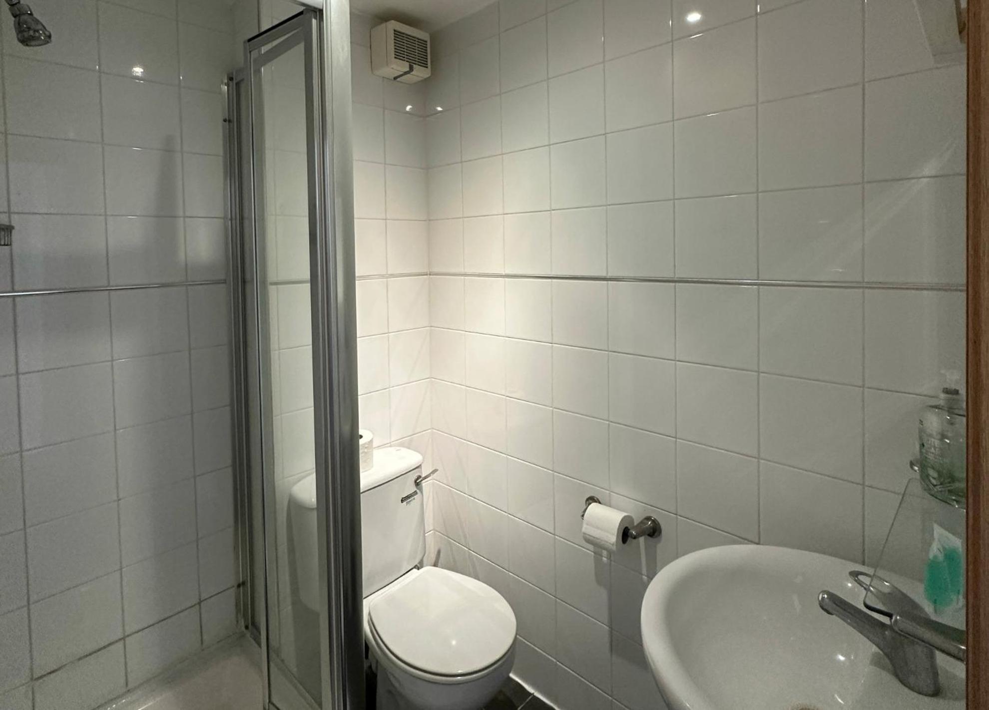The Brent Hotel - London - Wembley Харроу Экстерьер фото