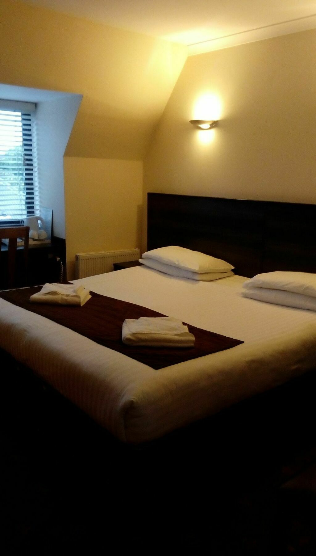 The Brent Hotel - London - Wembley Харроу Экстерьер фото